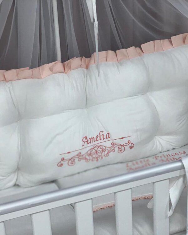 PEPPIbambini ROYAL White Somon Amelia Literie de bébé 11 pièces linge parure de lit 100% coton avec broderie avec moustiquaire motif brodées - Image 2